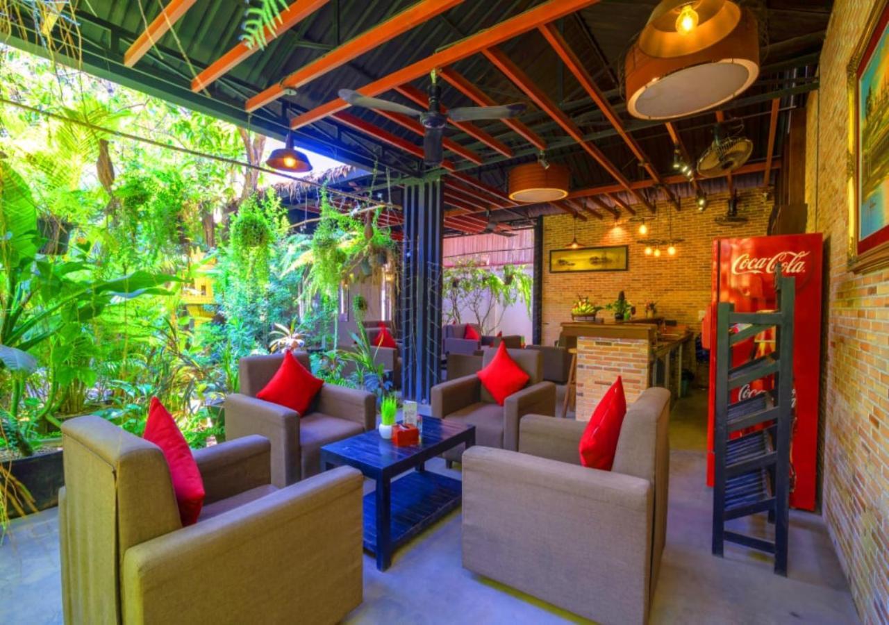 Ladear Privilege Rooms Siem Reap Bagian luar foto
