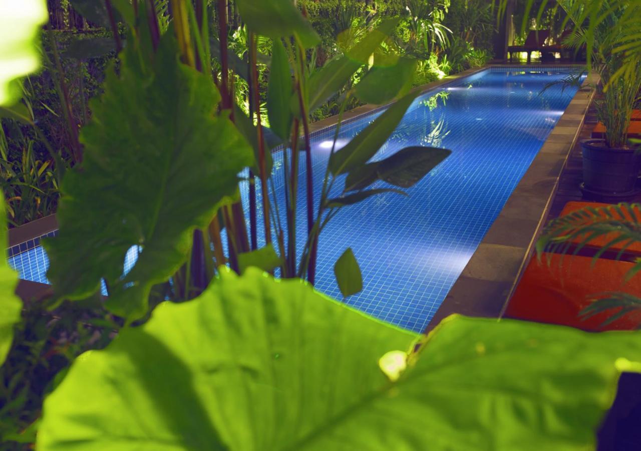 Ladear Privilege Rooms Siem Reap Bagian luar foto