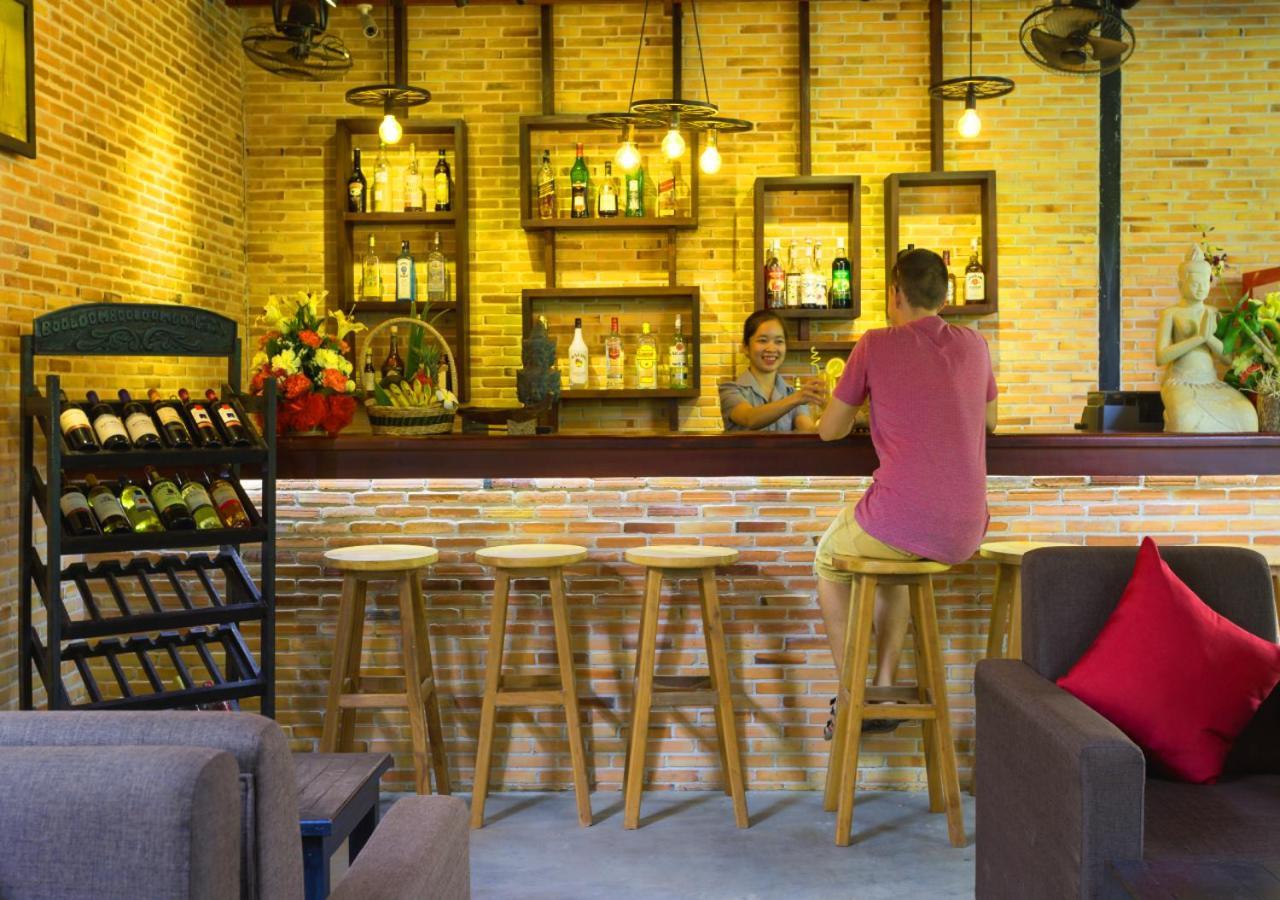 Ladear Privilege Rooms Siem Reap Bagian luar foto