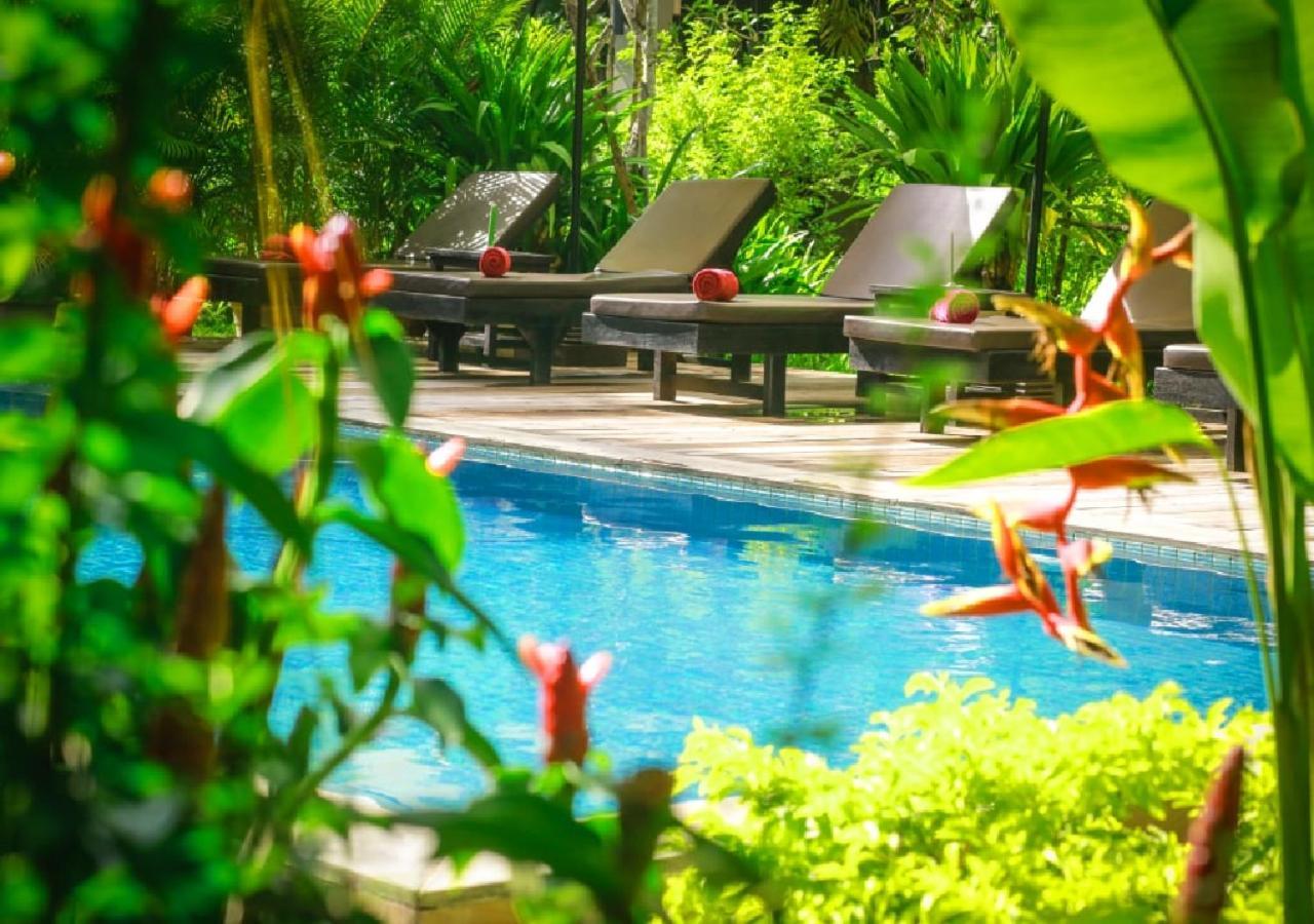 Ladear Privilege Rooms Siem Reap Bagian luar foto