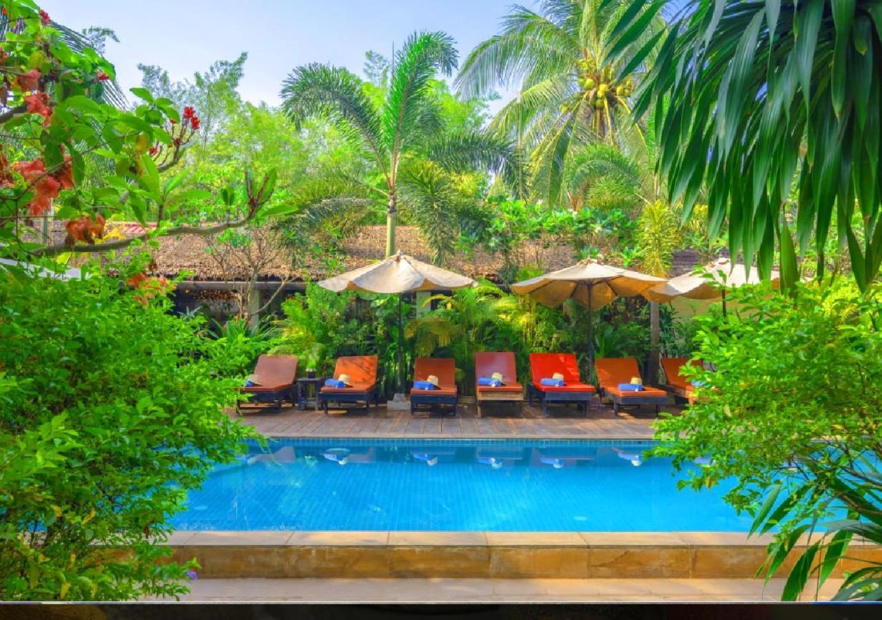 Ladear Privilege Rooms Siem Reap Bagian luar foto