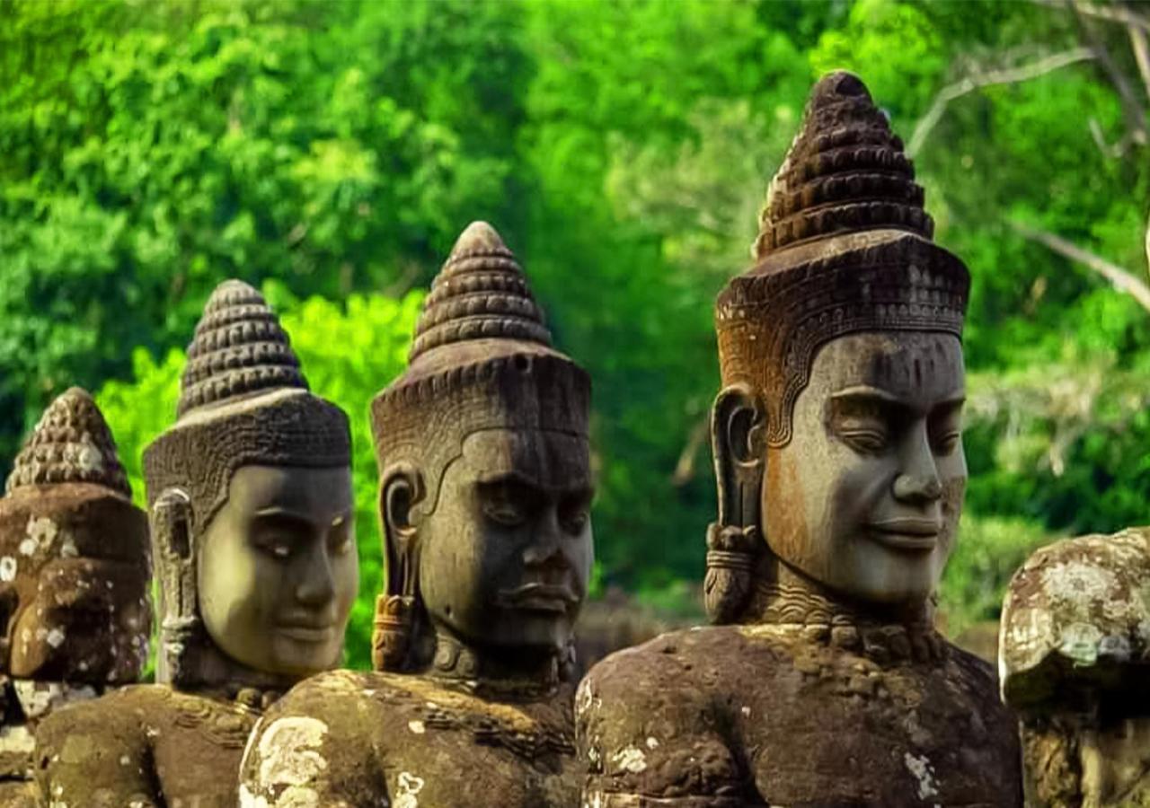 Ladear Privilege Rooms Siem Reap Bagian luar foto