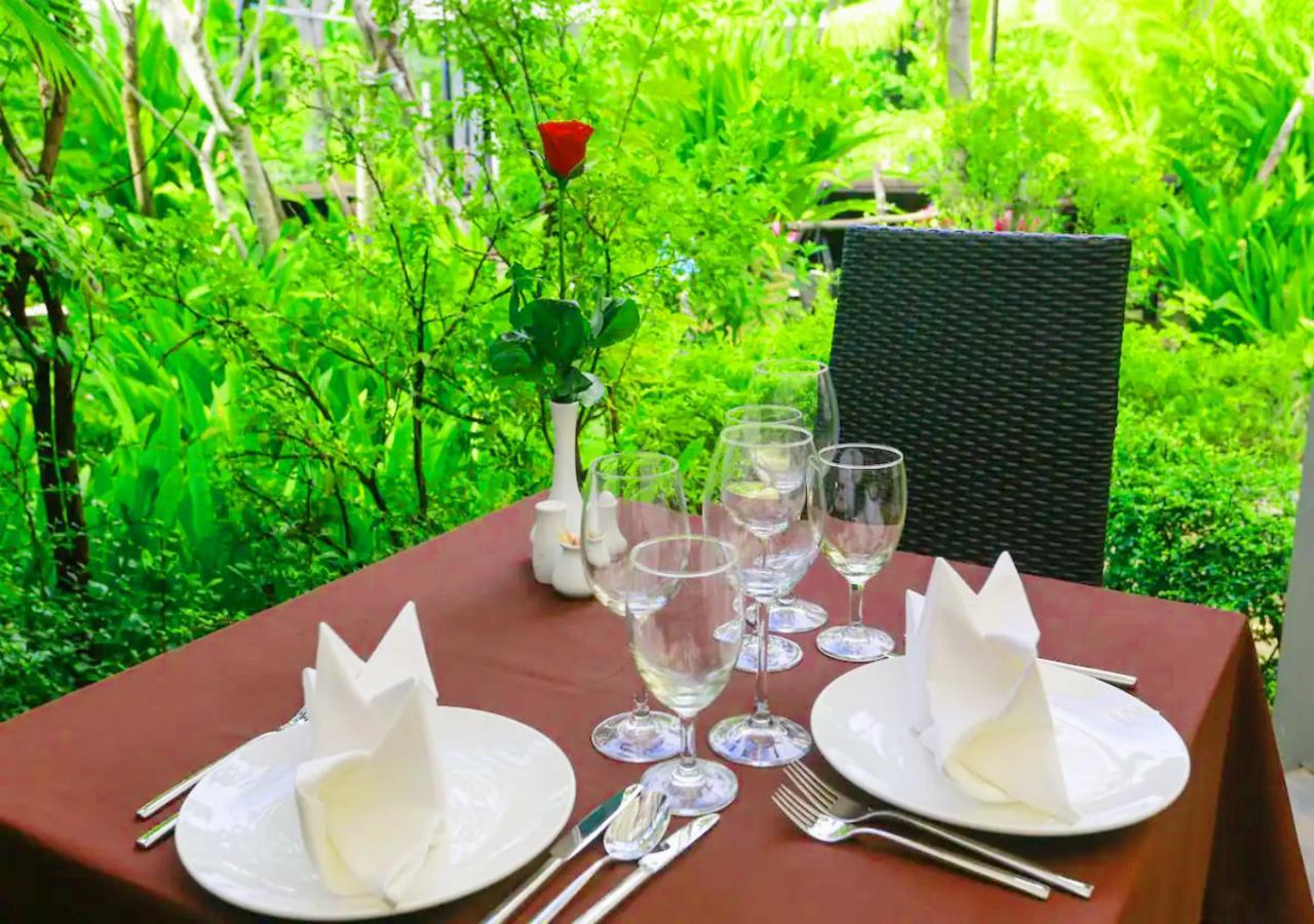 Ladear Privilege Rooms Siem Reap Bagian luar foto