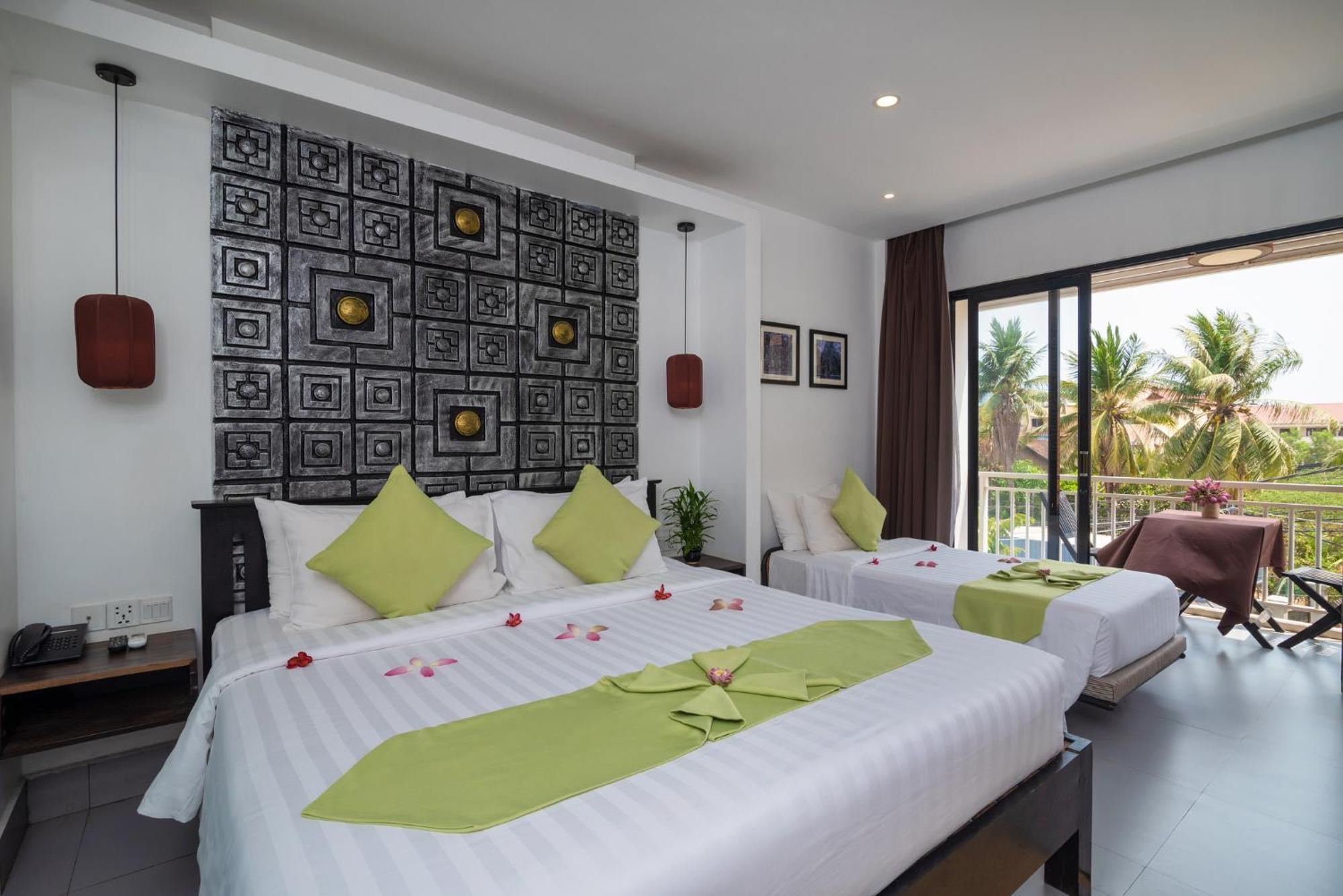Ladear Privilege Rooms Siem Reap Bagian luar foto